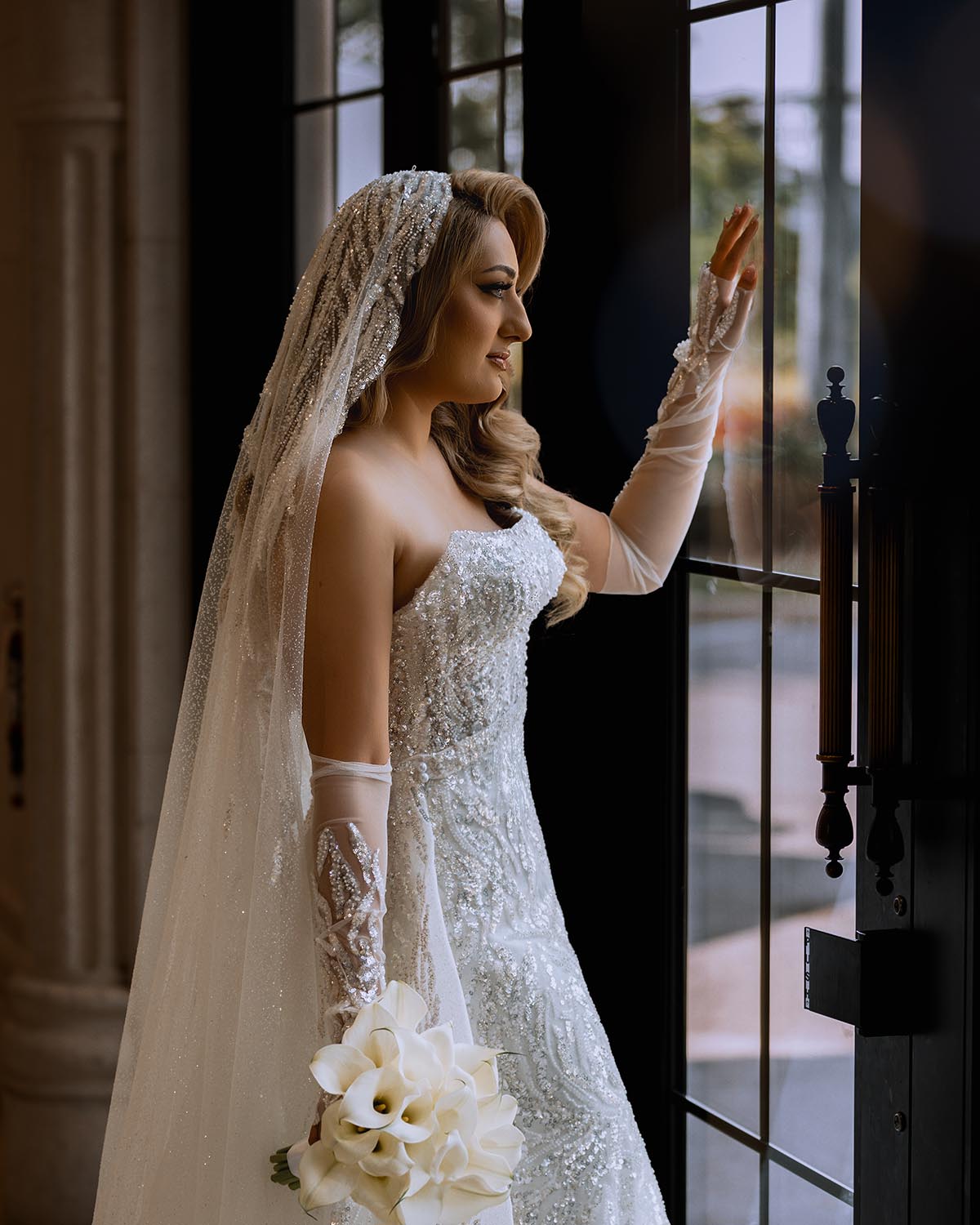 Elegant Toronto wedding portrait of a bride and groom on their special day
